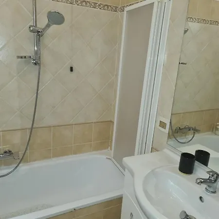 לינה וארוחת בוקר Nicoleta רומא