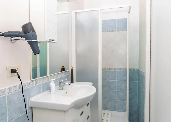 לינה וארוחת בוקר Nicoleta 3*