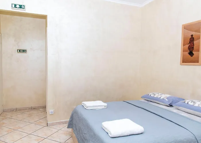 Nicoleta 3* רומא