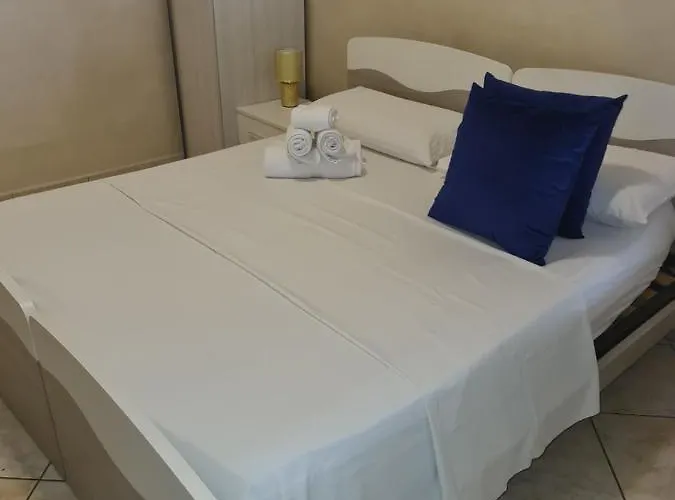 Nicoleta לינה וארוחת בוקר רומא