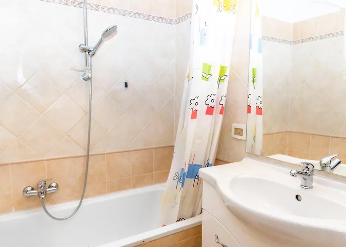 Nicoleta לינה וארוחת בוקר רומא